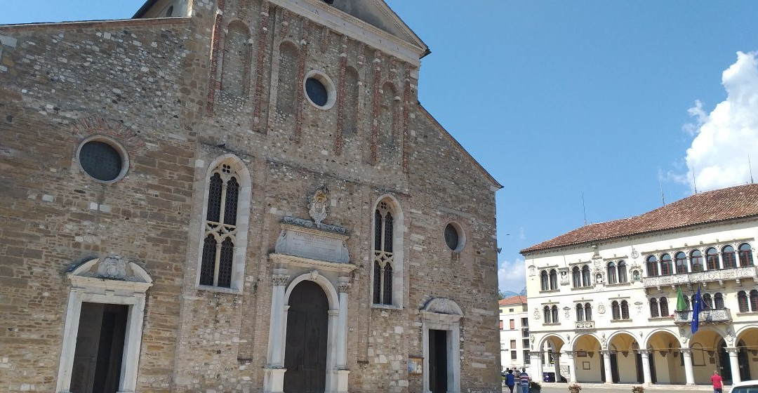 Piazza dei Martiri o Campedel景点图片