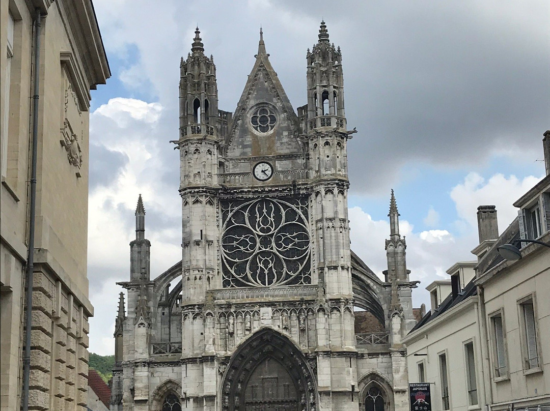 Collegiale Notre Dame-维农必去景点