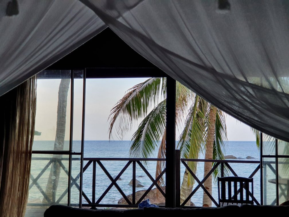 梅丽娜海滩度假村酒店主图