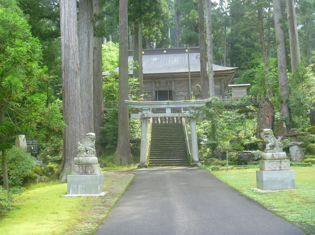 Suba Amami Shrine景点图片