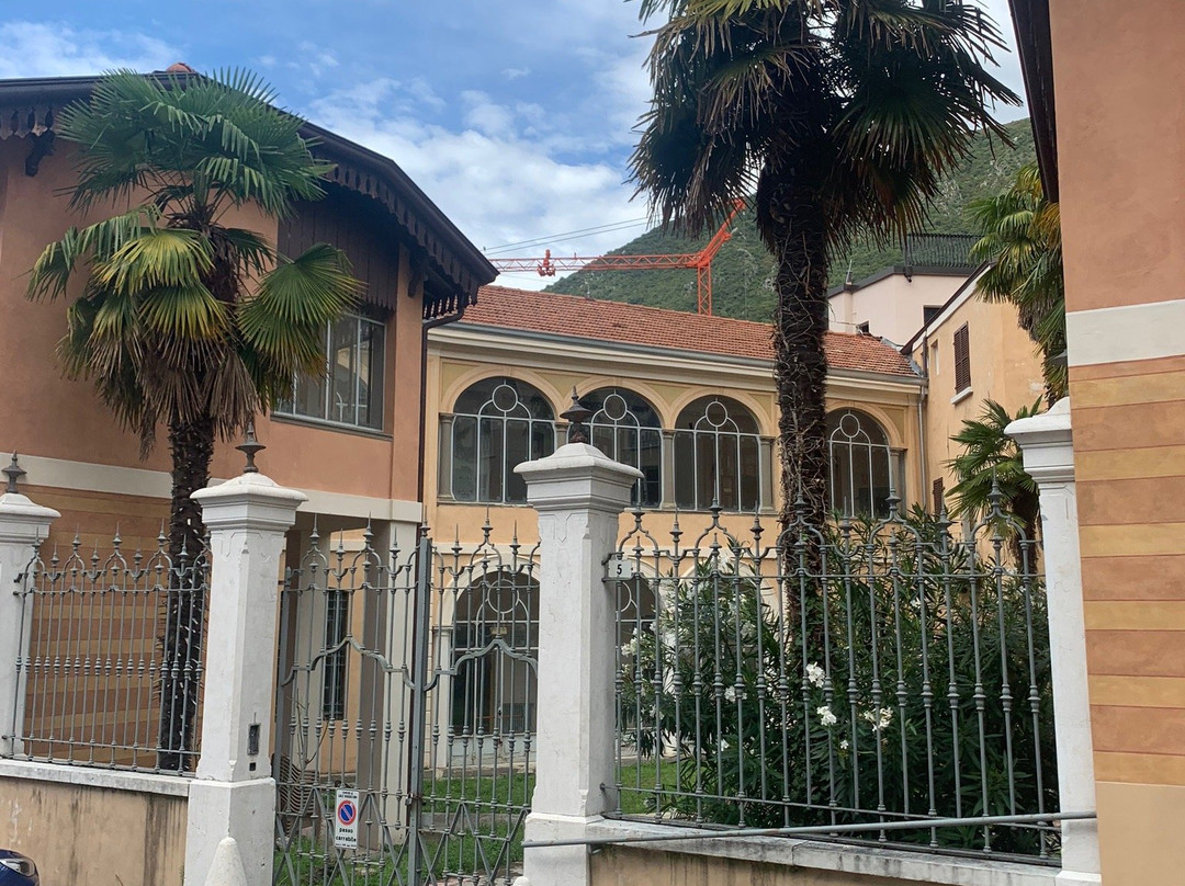 Palazzo Zirotti-Sale Marasino必去景点