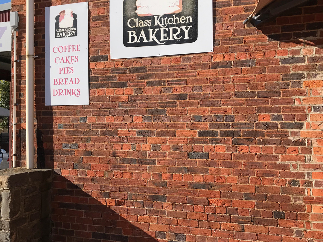 Class Kitchen Bakery