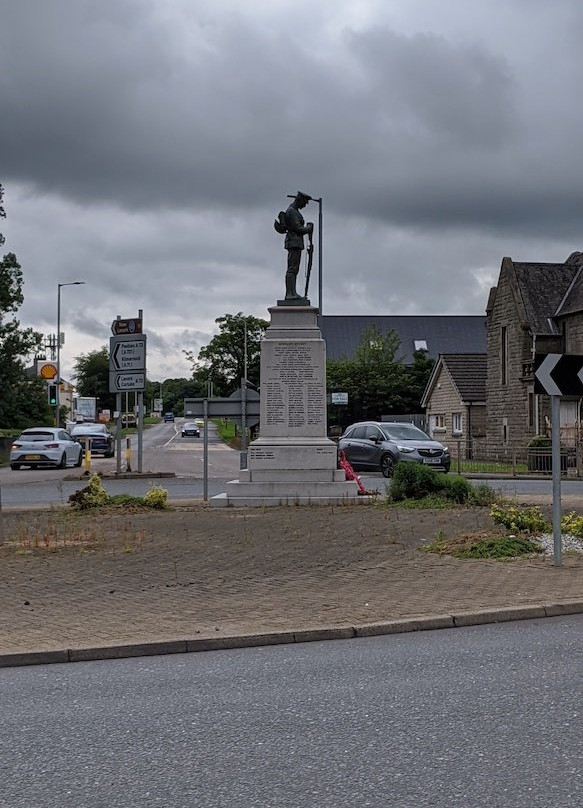 Newmains War Memorial