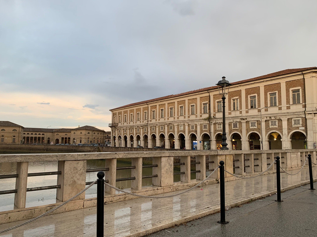 Portici Ercolani-塞尼加利亚必去景点