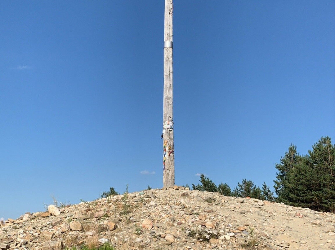 Cruz de hierro景点图片