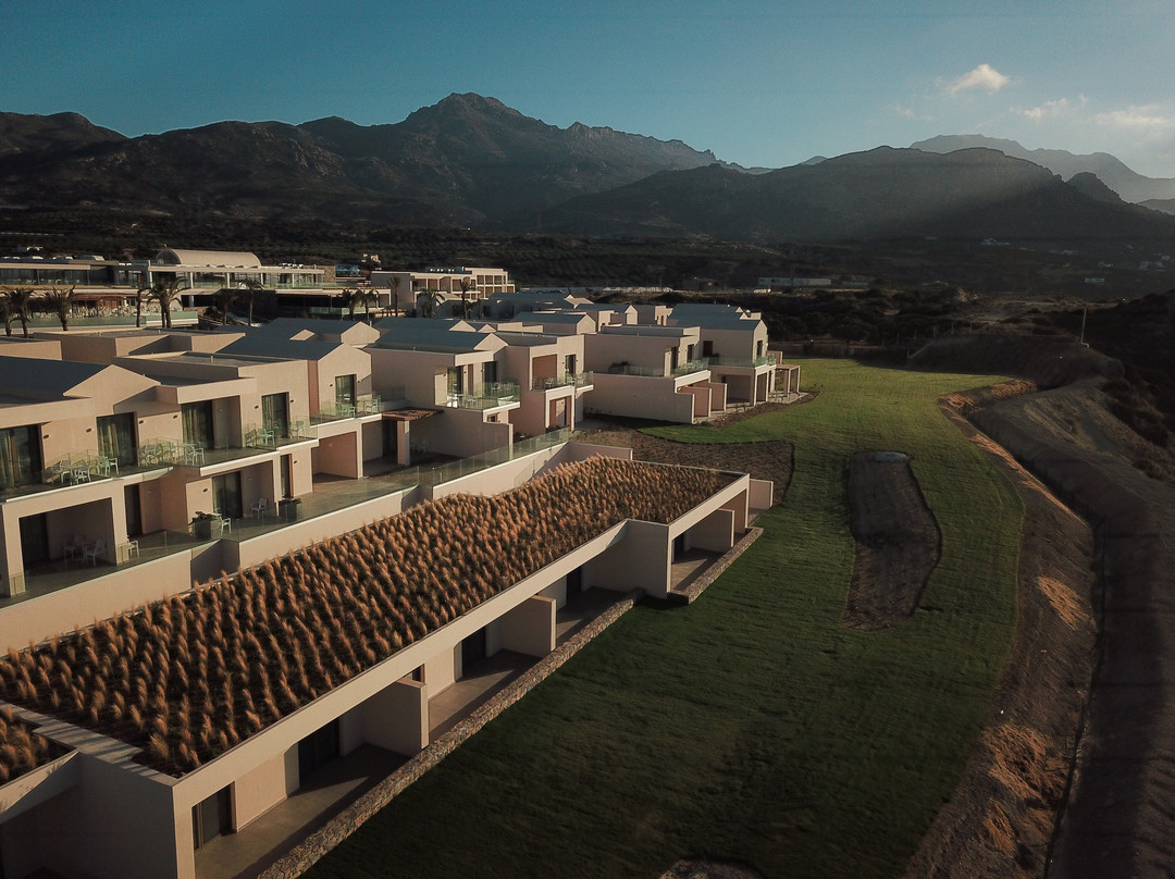 Robinson Ierapetra主图