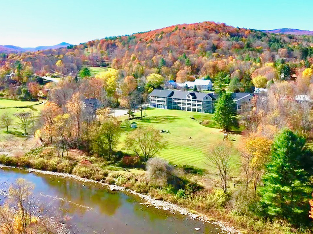 On The River Inn主图