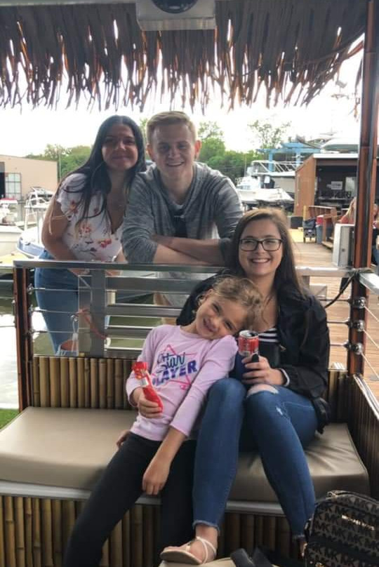 CLE Tiki Barge-克利夫兰必去景点