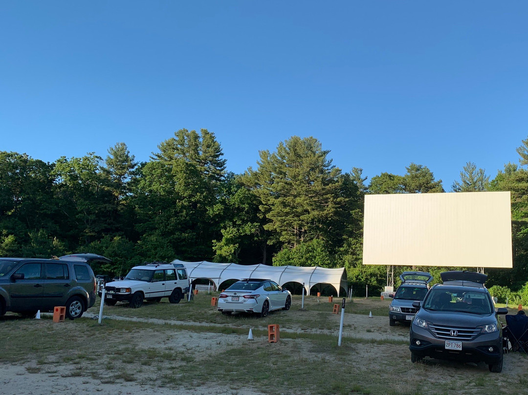 Mendon Twin Drive-In-Mendon必去景点