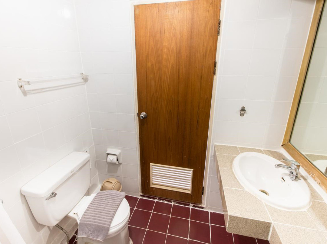 暖武里府宮大酒店主图