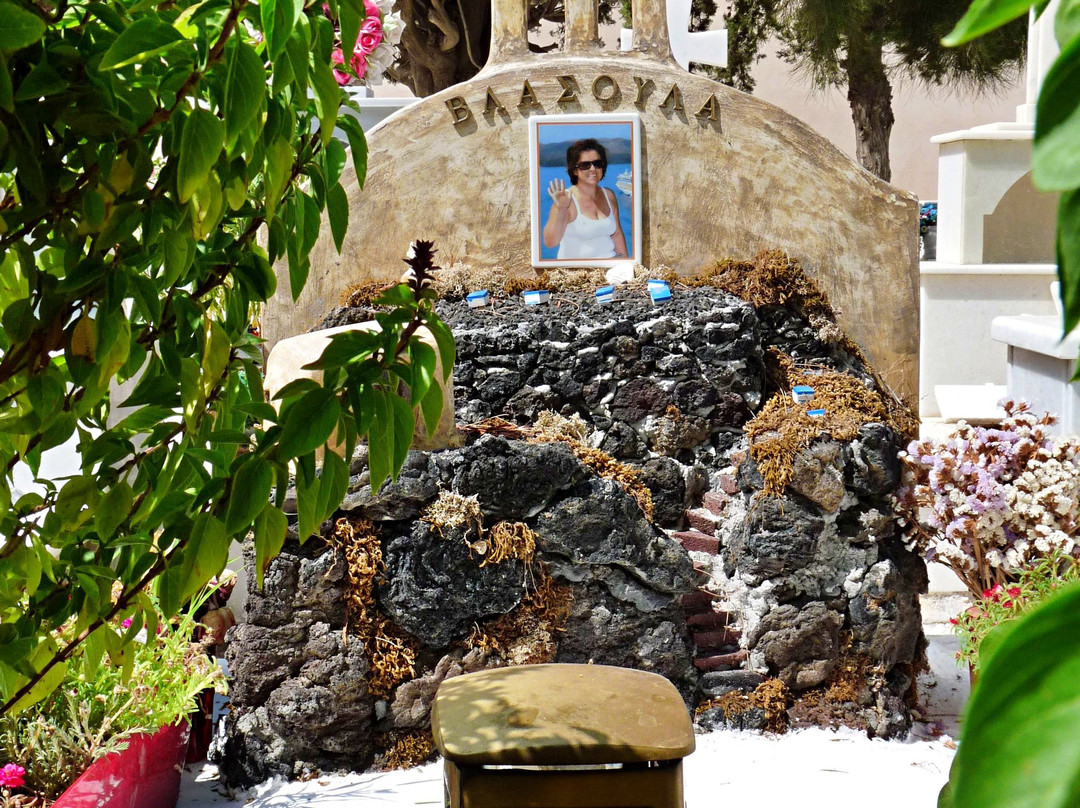 Ierós Naós Panagías Episkopís Thíras-Moni Profitou Iliou必去景点