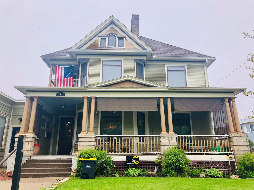 The Burford House Inn主图