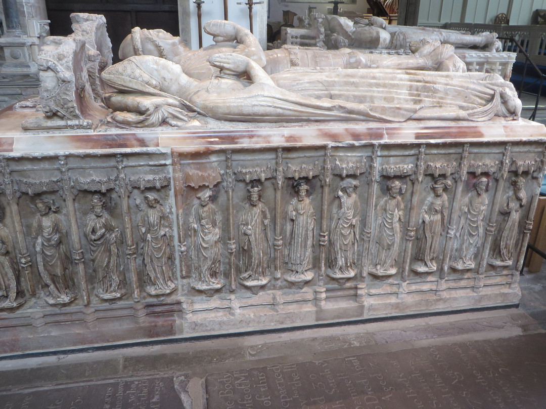 St Mary's Priory Church景点图片