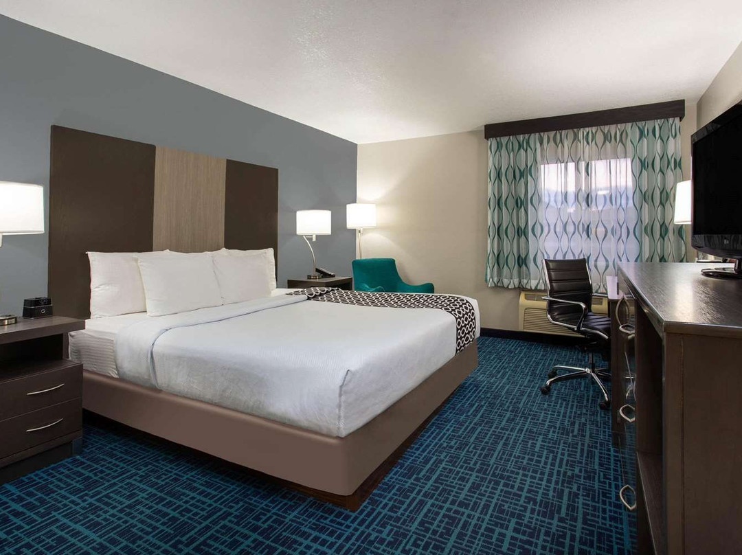 La Quinta Inn by Wyndham Peru Starved Rock State Park主图