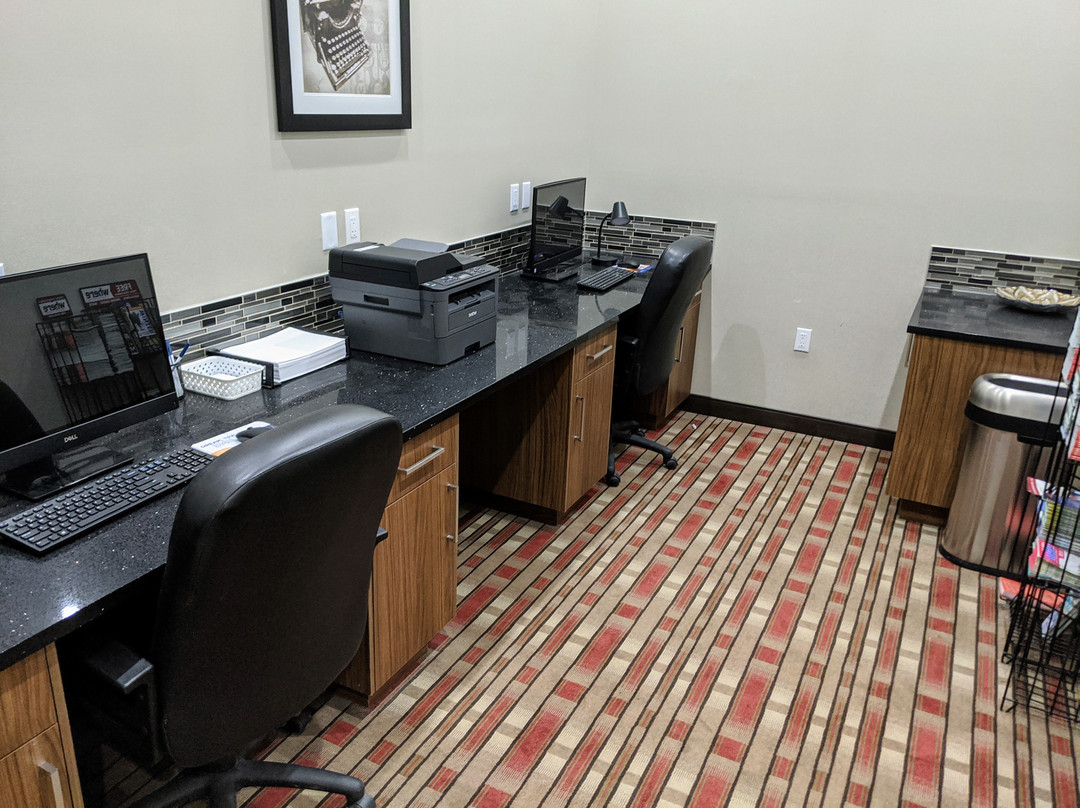 Best Western Plus Hinton Inn & Suites主图