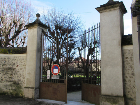 Jardin Bossuet-莫城必去景点