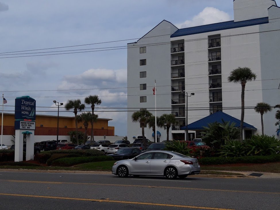 Tropical Winds Oceanfront Hotel-浴室