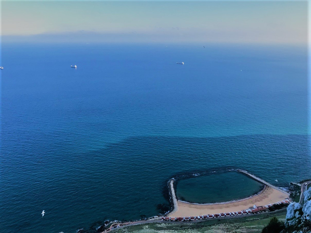 Catalan Bay景点图片