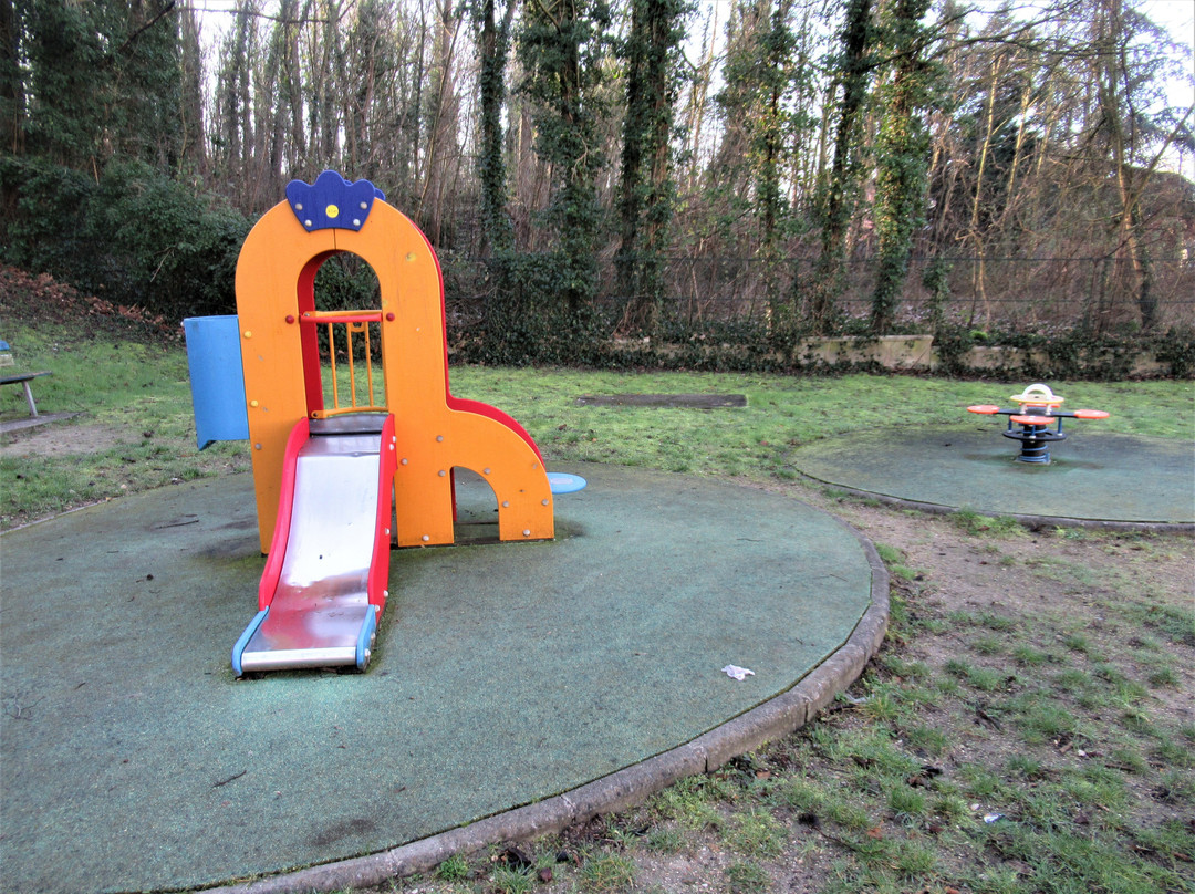 Square du Docteur Herpin-Livry-Gargan必去景点