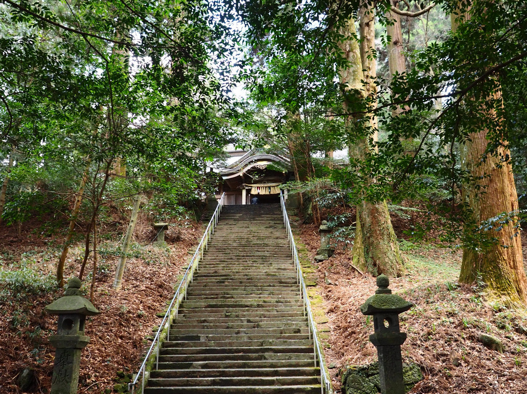 Kushifuru Shrine景点图片
