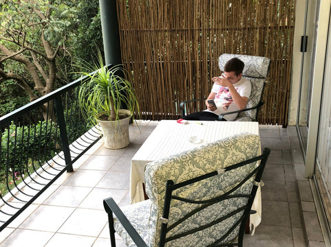 艾玛蒂耶尼旅馆主图