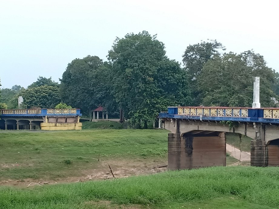 Jambatan Putus Buloh Kasap (Broken Bridge)景点图片