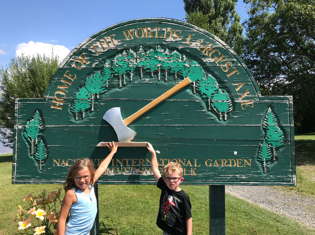 World's Largest Axe-Nackawic必去景点