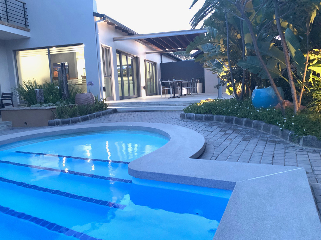 Ocean Bay Guest House主图