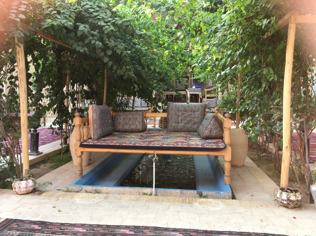 QanatHotel主图