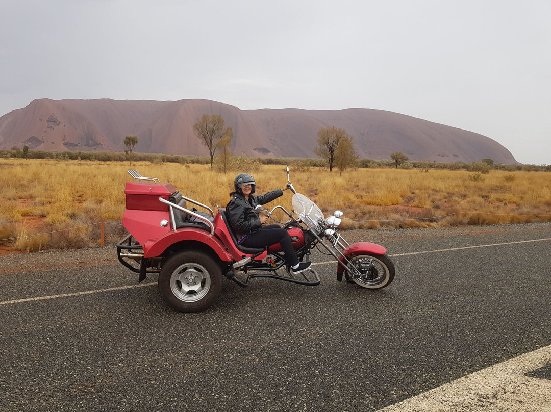Uluru Motorcycle Tours-乌鲁鲁-卡塔丘塔国家公园必去景点