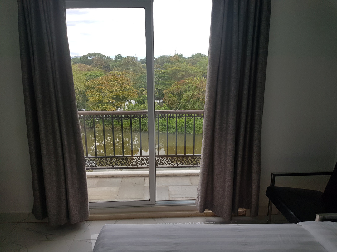 Queen Hotel Hpa-An主图
