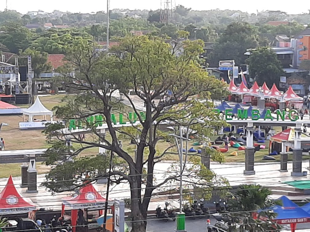 Rembang Town Square景点图片