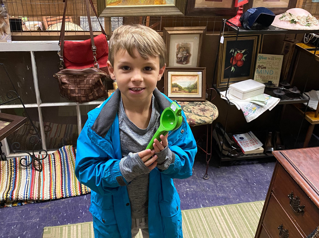 Country Road Antiques