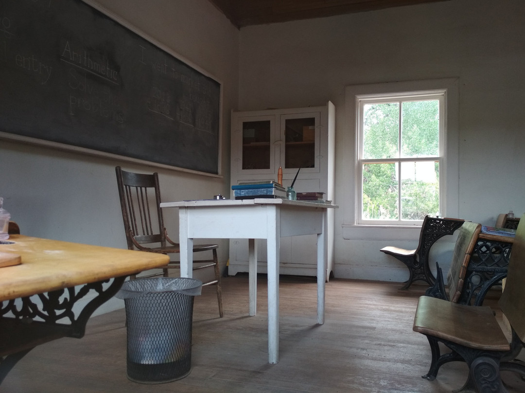 Fruita Schoolhouse-圆顶礁国家公园必去景点