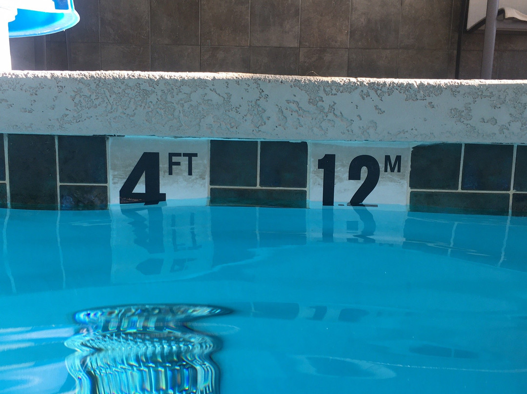 Holiday Inn Express & Suites Farmington Bloomfield by IHG