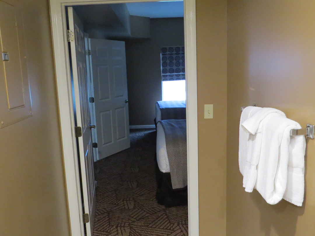 在赫尔希套房度假酒店主图