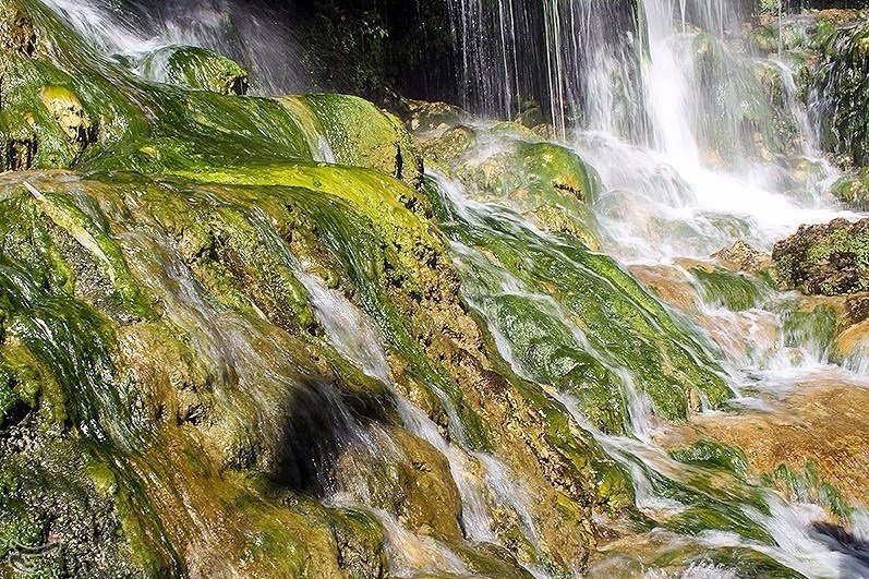 Fadami Waterfall-Fadami必去景点