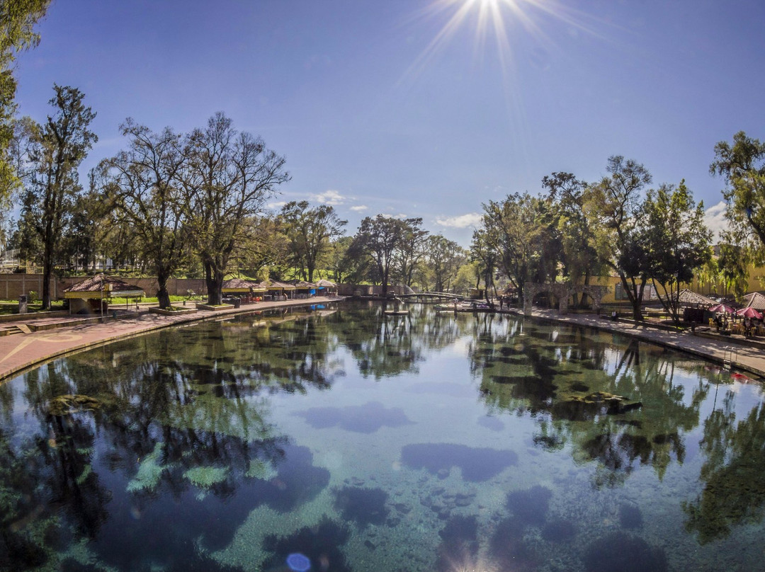 Laguna Ojo de Agua景点图片