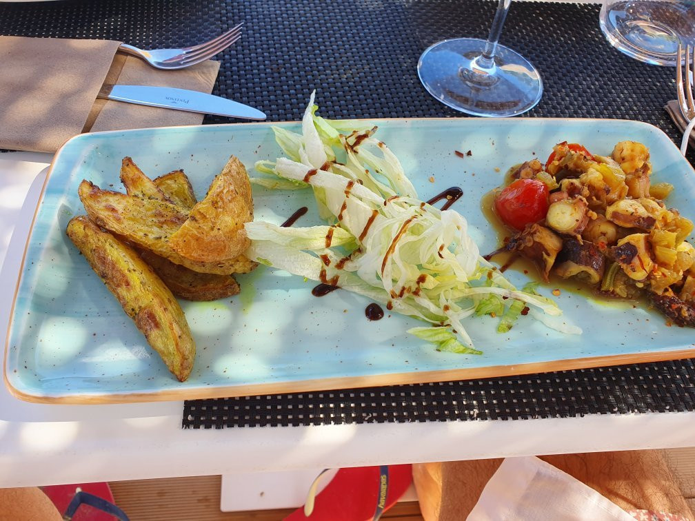 Portu 'Ntoni-兰佩杜萨必去景点