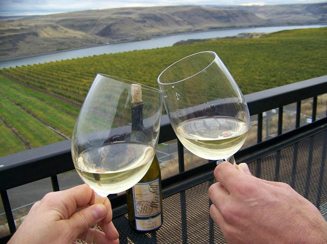 Hood River Winery Tours-The Dalles必去景点