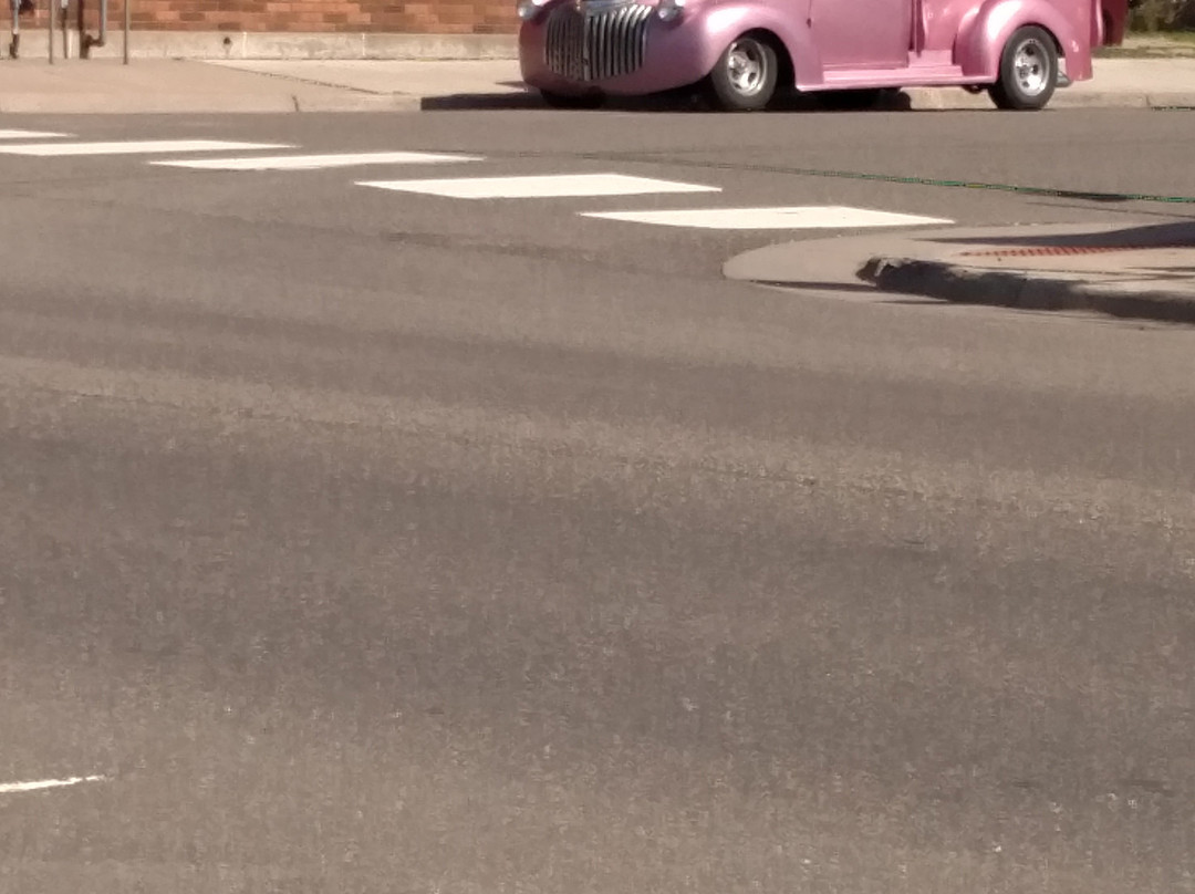 Lindstrom Antique Mall