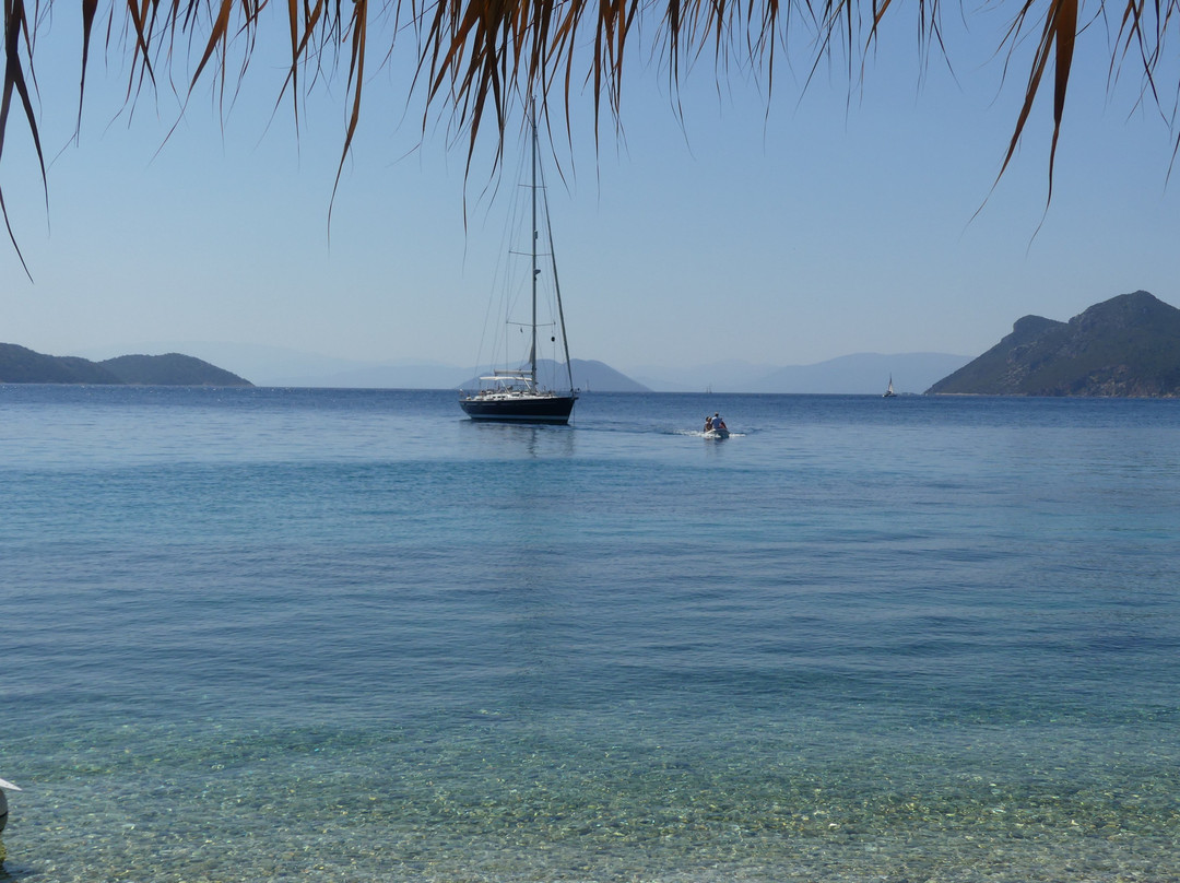 Agrapidia-Kalamos必去景点