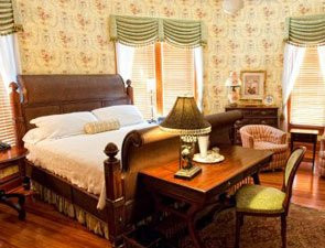 Captain Henderson House Bed and Breakfast主图