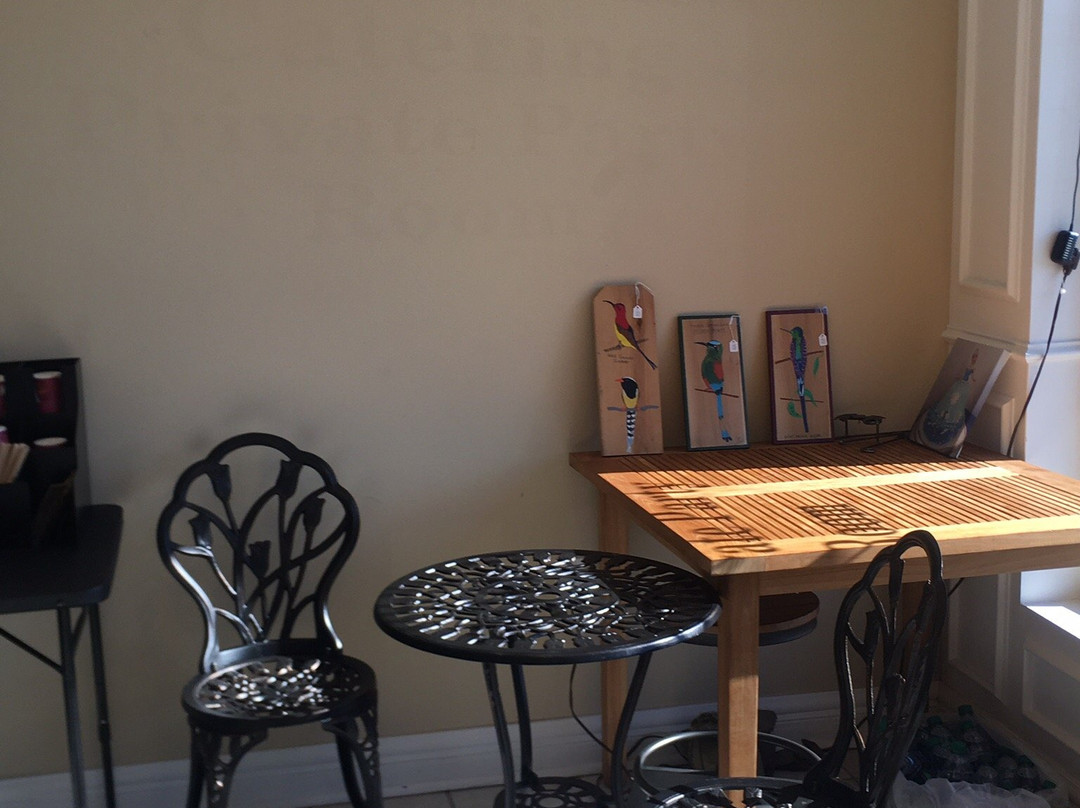 Winnie's Decadent Desserts & Deli