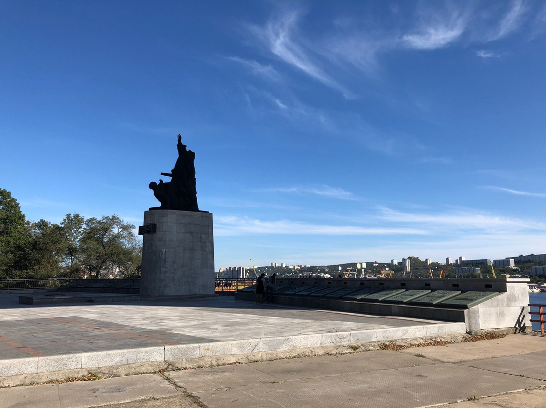 Monument to Sailors景点图片