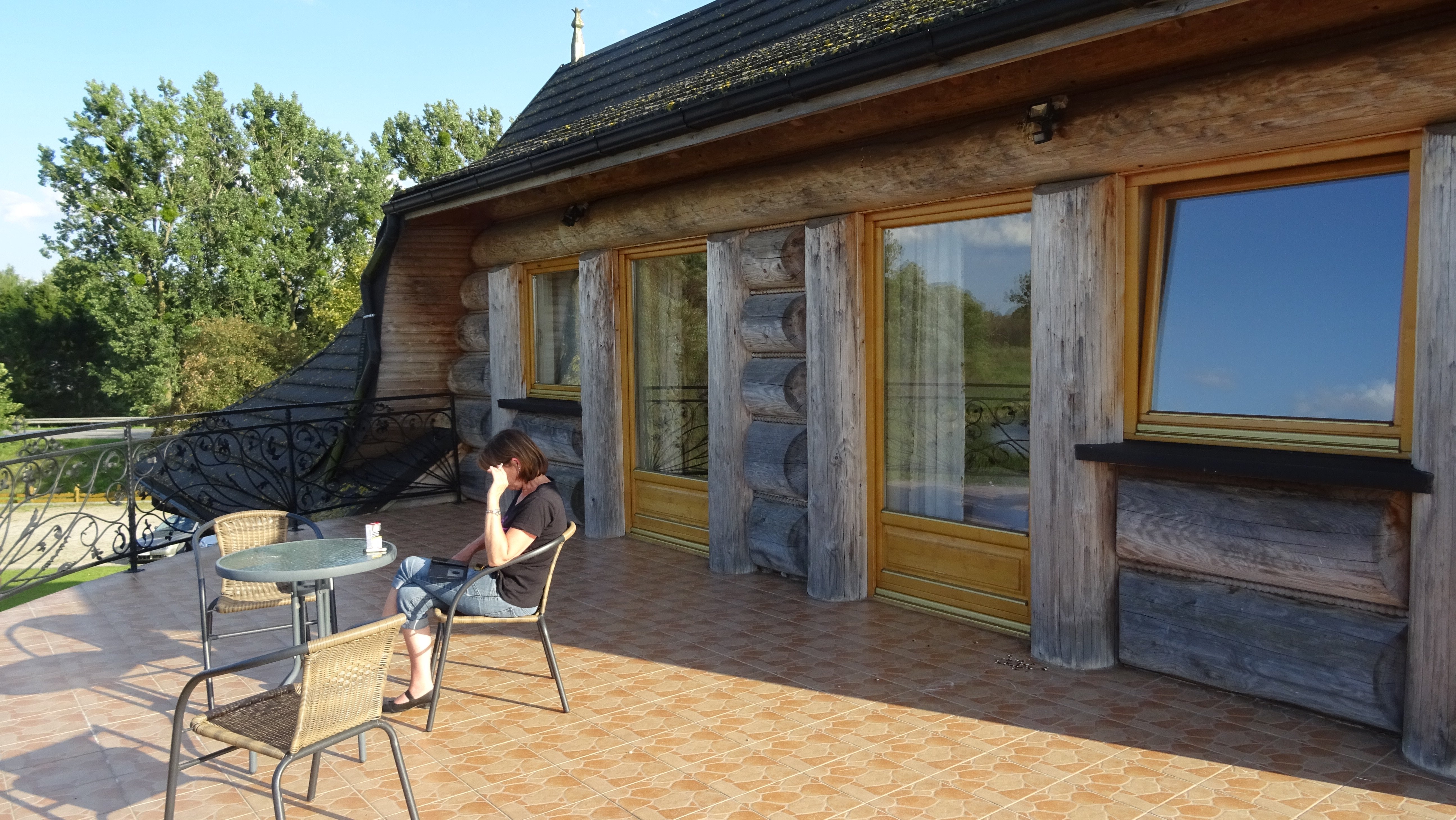 Labedz Hotel Karczma-官方