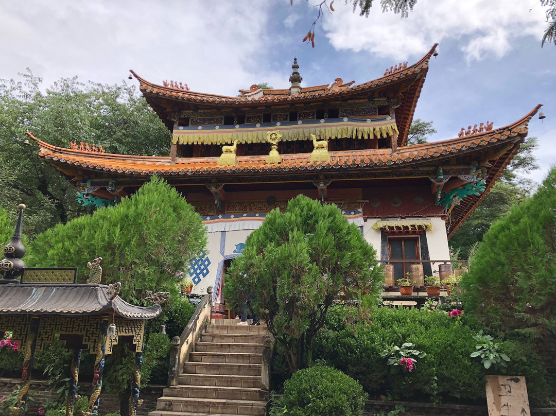 里务比寺-宁蒗彝族自治县必去景点