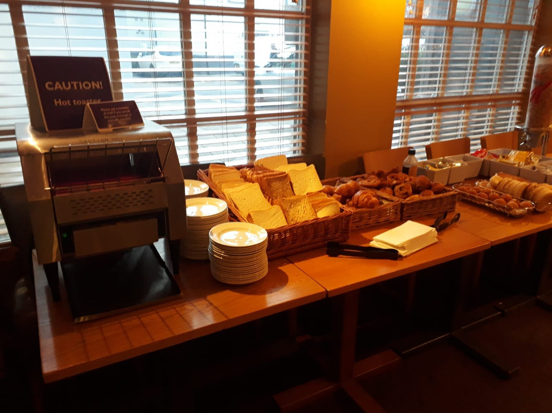 Premier Inn Doncaster (Lakeside) Hotel主图