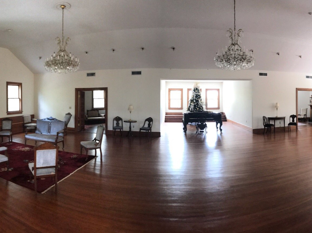 The Crescent-瓦尔多斯塔必去景点