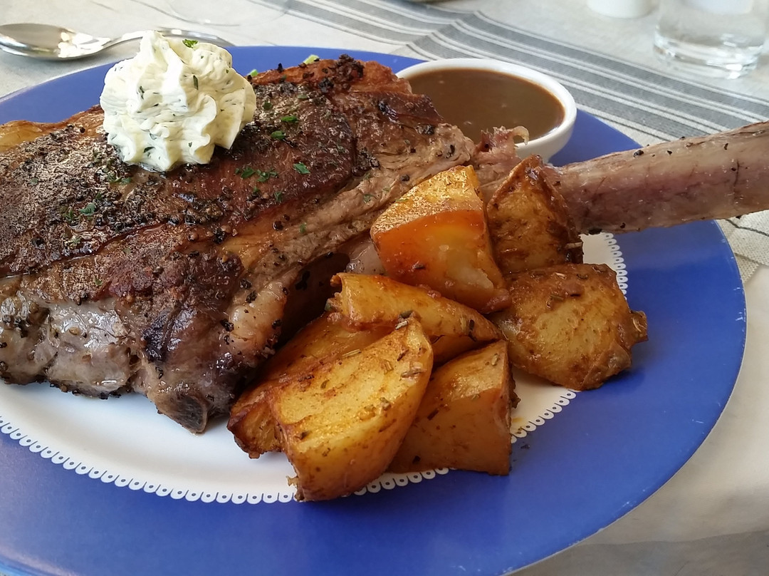 库鲁苏克酒店主图